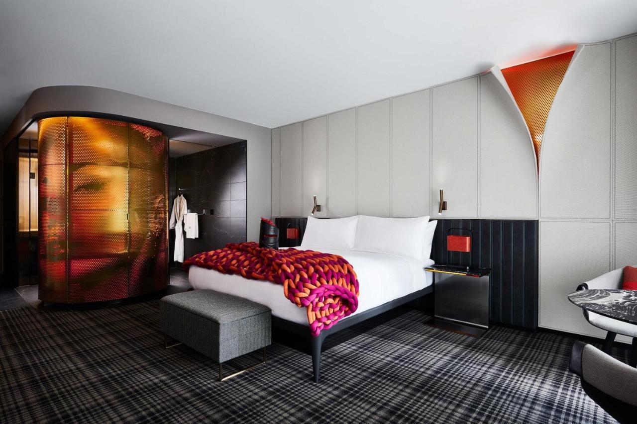 Hotel W Melbourne City Exterior foto A room at the Mandarin Oriental Paris